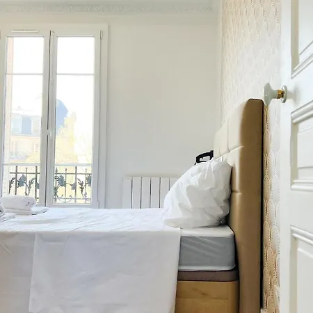 Daire Paris High End In Clichy, Fast Metro Access