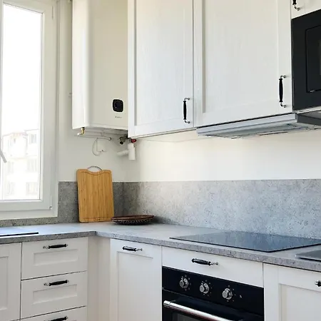 Paris High End In Clichy, Fast Metro Access