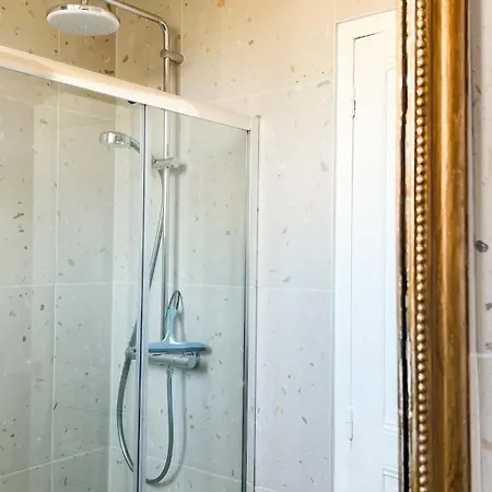 Daire Paris High End In Clichy, Fast Metro Access Clichy